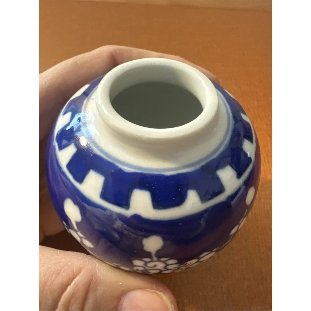 Vtg‎ Chinese Blue and White Prunus Blossom Ginger Jar Two Ring Mark 3